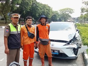 GRIB Jaya DPC Jakarta Aman 2 Anggota PPSU di Jaksel yang Ditabrak Mobil Listrik