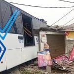 5 Fakta TransJ Tabrak Mobil-Rumah di Cakung hingga 6 Orang Luka