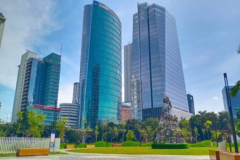 Naga-Naga dari China Menggeliat di Jantung Jakarta